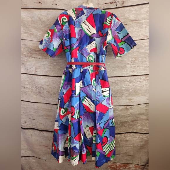 Abstract pattern dress - Picture 11 of 11